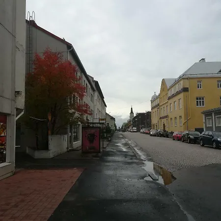 Station Lägenhet *